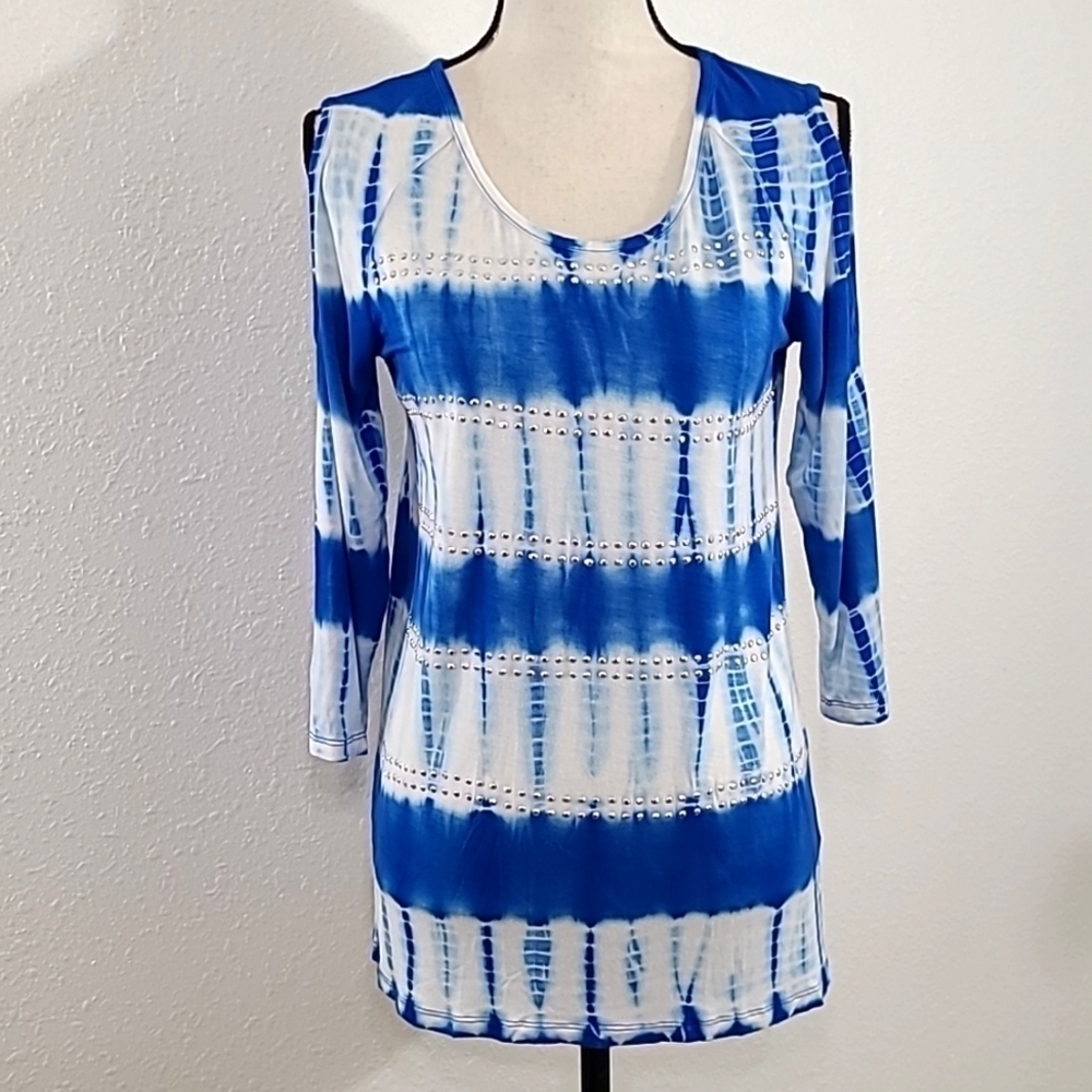 THOMAS & OLIVIA Royal Blue/White Tie Dye w/Silver Studs Cold-Shoulder Top, Small